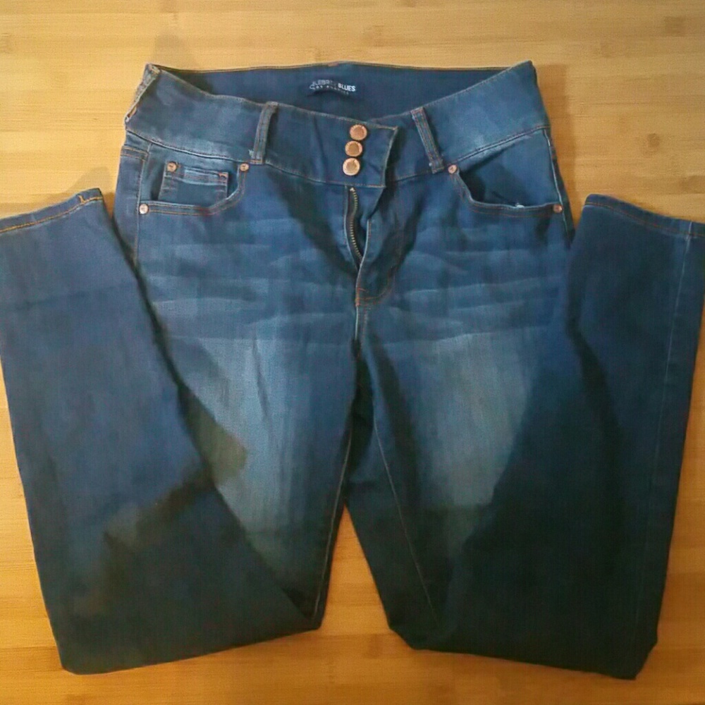Celebrity Blues Jeans